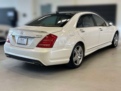 Used 2013 Mercedes-Benz S 550 4MATIC image 4