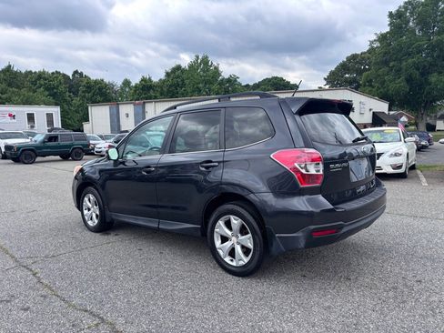 Used 2014 Subaru Forester 2.5i Touring AWD/4WD image 5