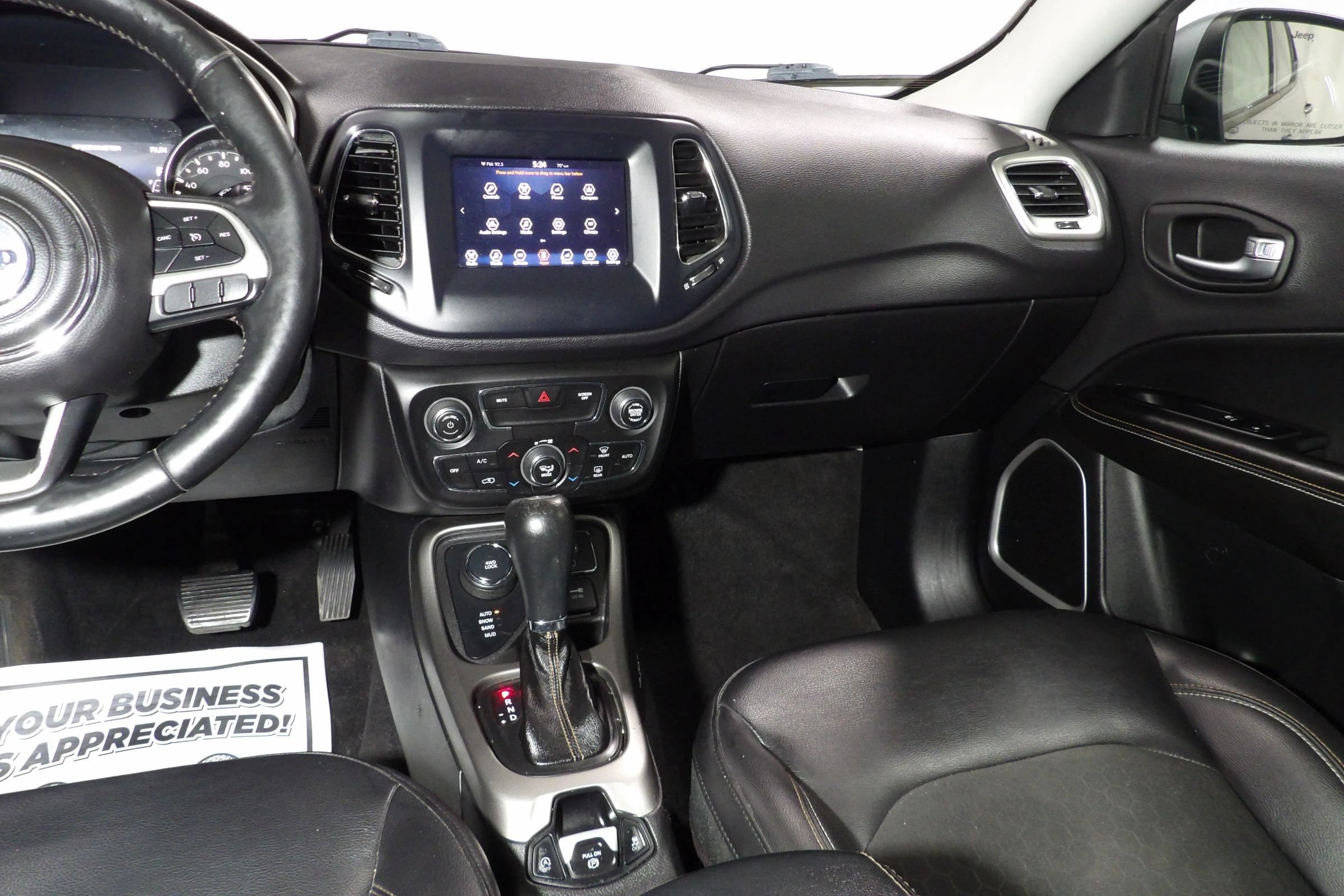 Used 2018 Jeep Compass Latitude w/ Popular Equipment Group AWD/4WD image 14