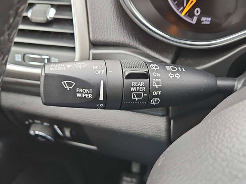 Used 2019 Jeep Grand Cherokee Altitude image 26