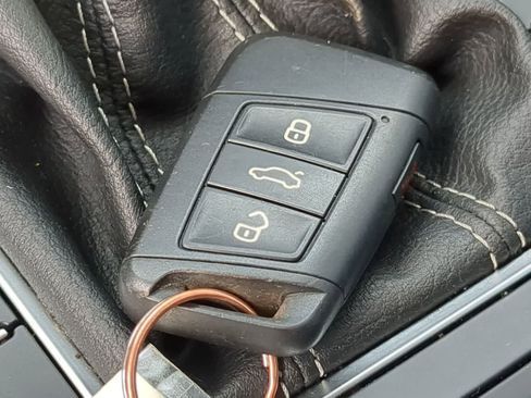 Used 2022 Volkswagen Jetta SE FWD image 31