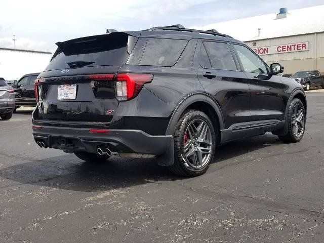 Certified 2025 Ford Explorer ST AWD/4WD image 2