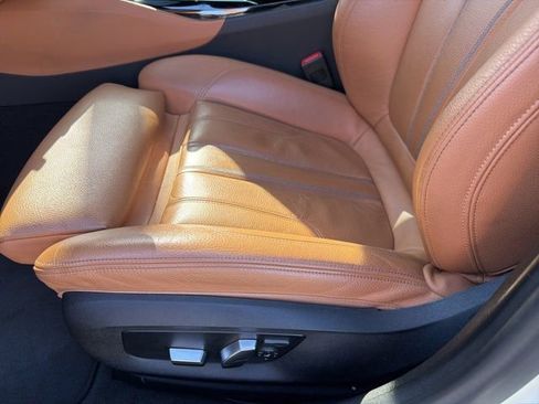 Used 2021 BMW 530i w/ M Sport Package image 7