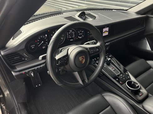 Certified 2022 Porsche 911 Carrera GTS image 4