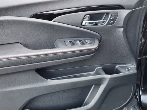 Certified 2020 Honda Pilot Black Edition image 14