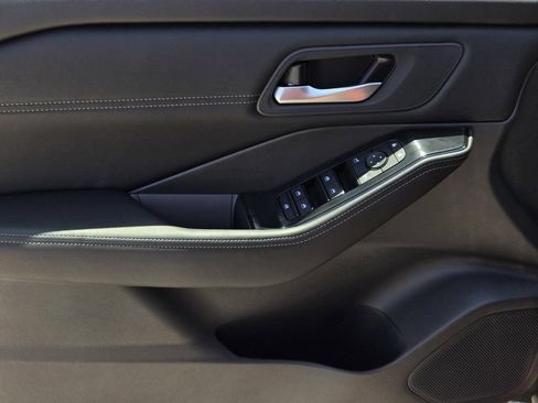 New 2026 Nissan Rogue Dark Armor FWD image 19