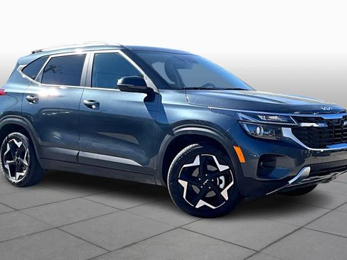 Used 2025 Kia Seltos S image 2