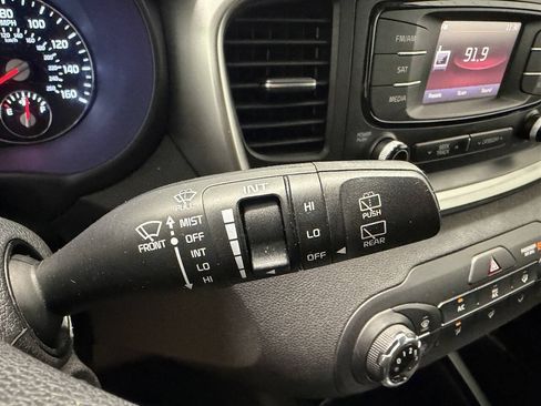 Used 2016 Kia Sorento LX AWD/4WD image 29