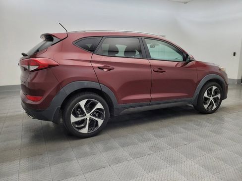 Used 2016 Hyundai Tucson Sport image 10