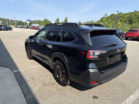 Used 2025 Subaru Outback Onyx Edition AWD/4WD image 6