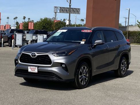 Certified 2026 Toyota Highlander XLE image 39