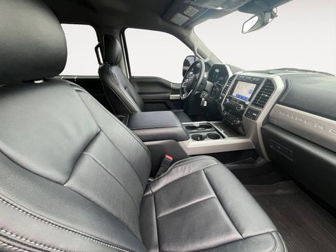 Used 2020 Ford F250 Lariat w/ Lariat Value Package image 15