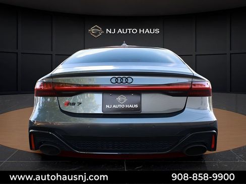 Used 2021 Audi RS 7 Sportback w/ Black Optic Package AWD/4WD image 7