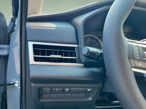 New 2026 Mitsubishi Outlander SE AWD/4WD image 21