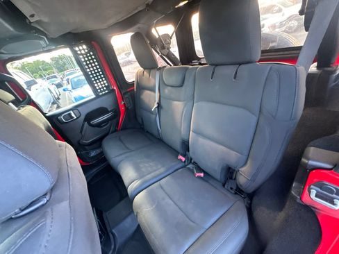 Used 2018 Jeep Wrangler Unlimited Sport S AWD/4WD image 24