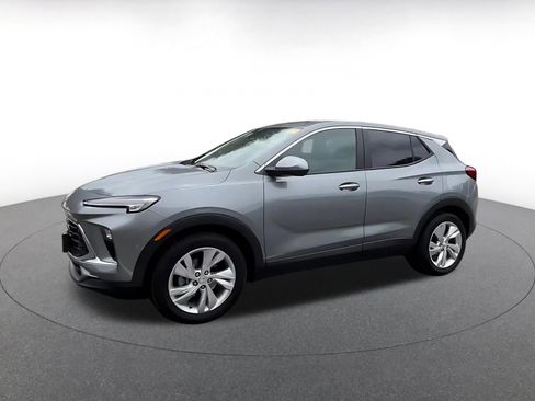 Used 2025 Buick Encore GX Preferred FWD image 6