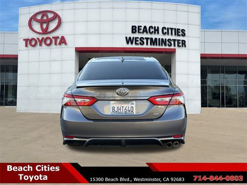 Used 2019 Toyota Camry SE image 10