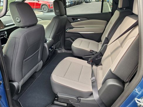 New 2026 Chevrolet Traverse LT w/ Driver Confidence Package image 6
