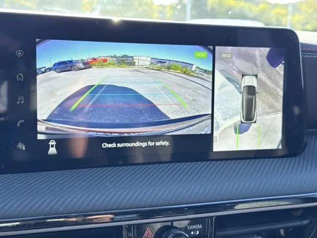 Certified 2025 Nissan Kicks SR FWD image 34