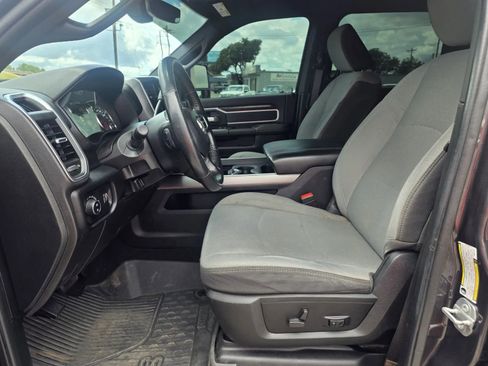 Used 2024 RAM 3500 Big Horn w/ Heated Seats & Wheel Group AWD/4WD image 11