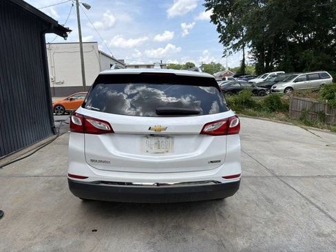Used 2018 Chevrolet Equinox Premier FWD image 5