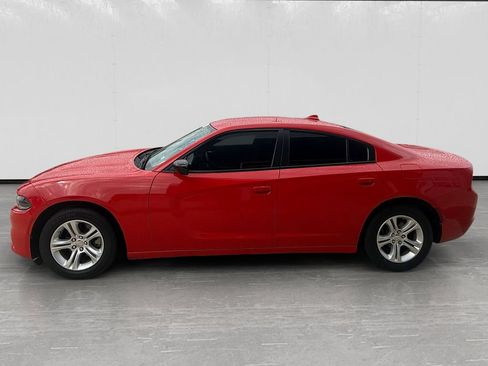 Used 2023 Dodge Charger SXT RWD image 2
