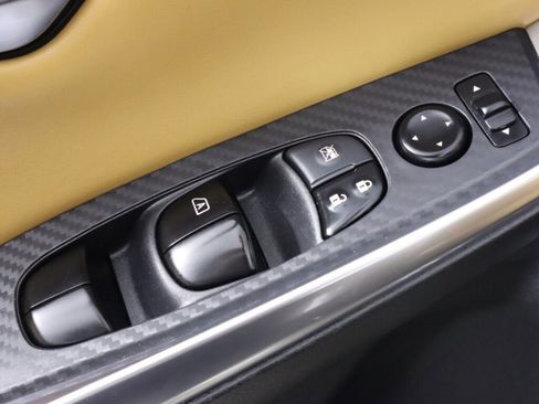 Used 2020 Nissan Sentra SV w/ SV Premium Package image 27