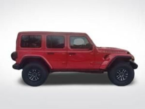Used 2026 Jeep Wrangler Unlimited Rubicon AWD/4WD image 2
