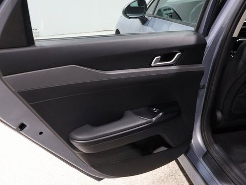 Used 2022 Kia K5 LXS image 18