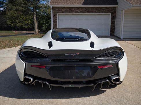 Used 2017 McLaren 570S image 4