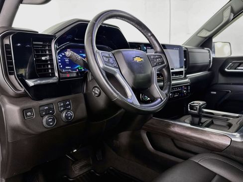 Used 2024 Chevrolet Silverado 1500 LTZ w/ LTZ Premium Package AWD/4WD image 21