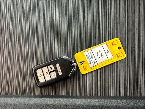 Used 2019 Honda Pilot EX image 40