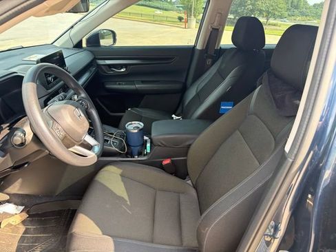 Used 2024 Honda CR-V LX image 4