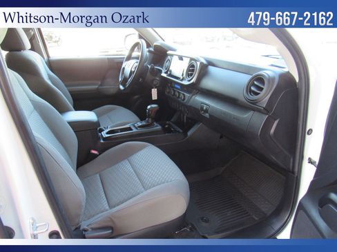 Used 2022 Toyota Tacoma SR image 29