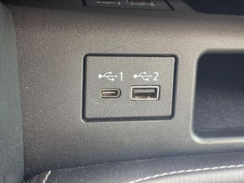 Used 2021 INFINITI QX80 Luxe w/ All-Season Package image 7