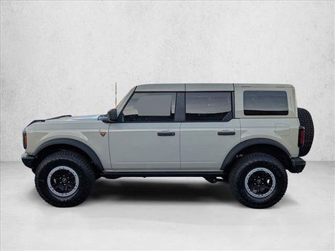 New 2025 Ford Bronco Badlands w/ Sasquatch Package AWD/4WD image 5