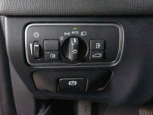 Used 2017 Volvo XC60 T6 Dynamic w/ Advanced Package AWD/4WD image 13