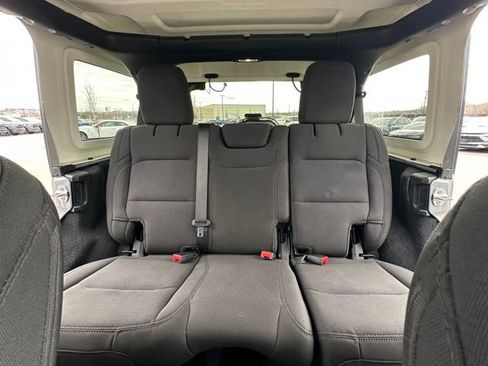 Used 2020 Jeep Wrangler Unlimited Sport image 33