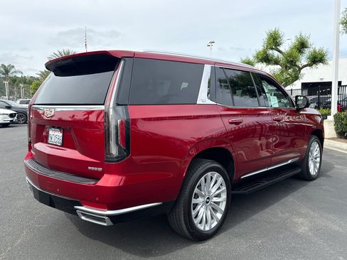 Used 2024 Cadillac Escalade Luxury AWD/4WD image 13