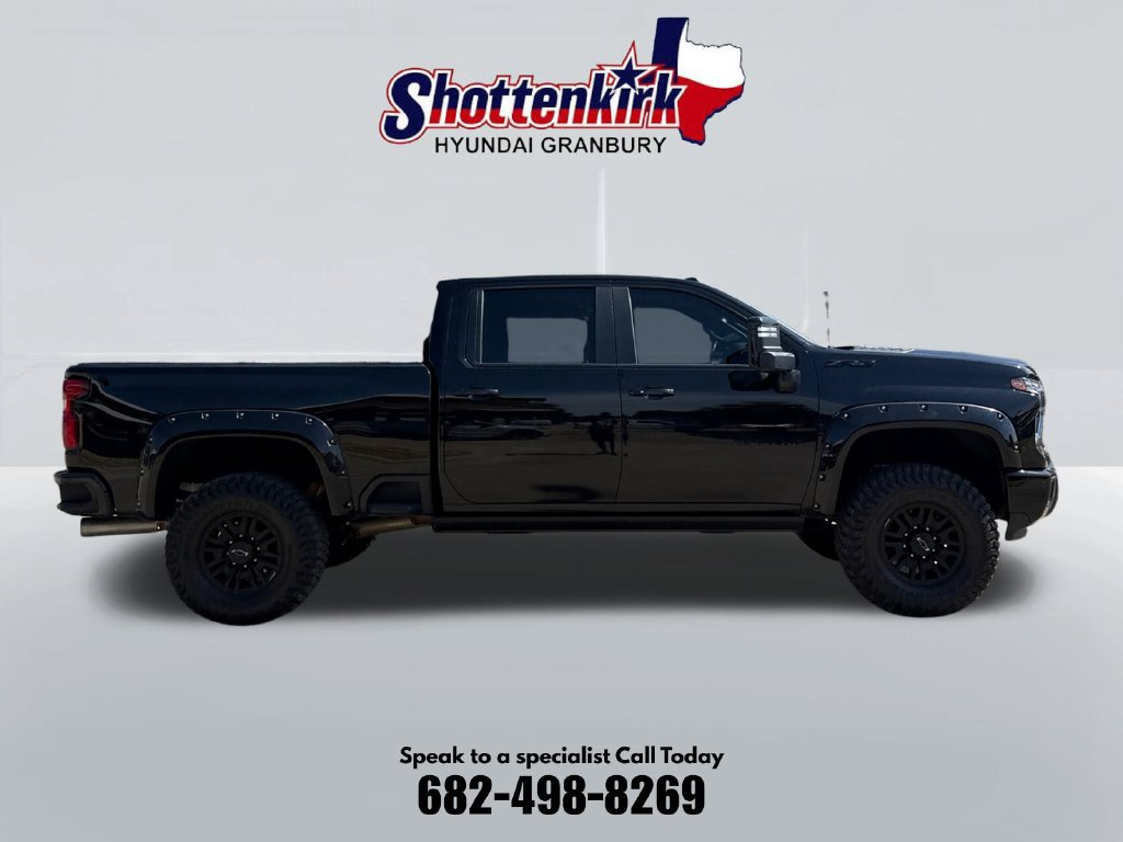 Used 2024 Chevrolet Silverado 2500 ZR2 w/ Technology Package AWD/4WD image 6