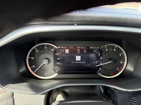 Used 2022 Jaguar F-PACE S image 12