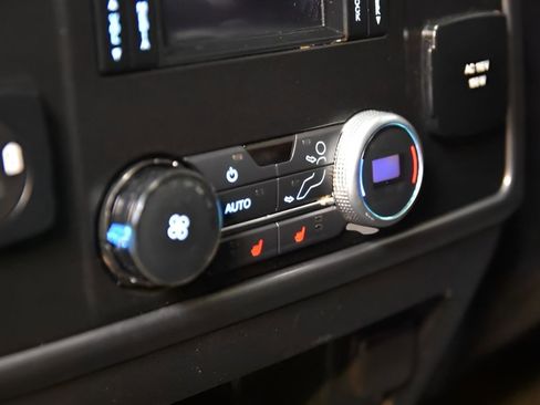 Used 2021 Ford Expedition Limited image 39