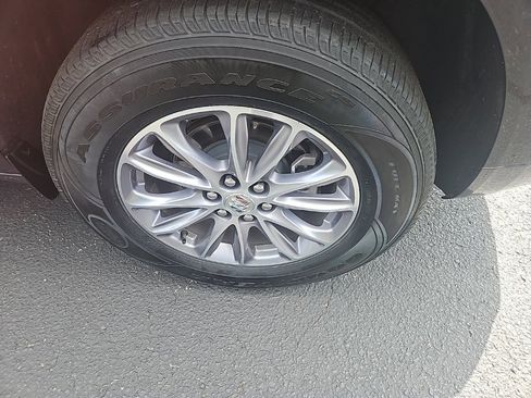 Used 2024 Buick Enclave Essence w/ Trailering Package, 5000 lbs. image 10