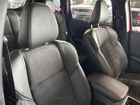Used 2024 Mitsubishi Outlander SE Black Edition FWD image 37