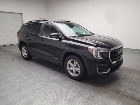 Used 2023 GMC Terrain SLE w/ Driver Convenience Package FWD image 11