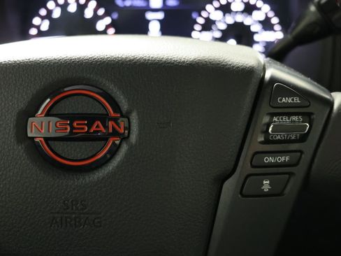 Used 2023 Nissan Titan PRO-4X w/ Pro-4x Convenience Package image 31