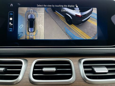 Certified 2025 Mercedes-Benz GLS 450 4MATIC image 71