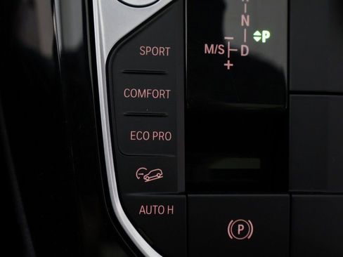 Used 2025 BMW X4 xDrive30i image 61