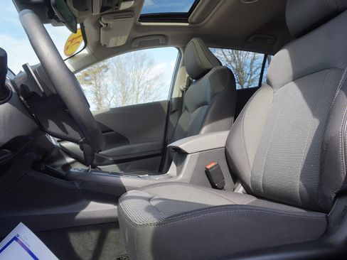 Used 2024 Subaru Crosstrek 2.0i Premium image 13