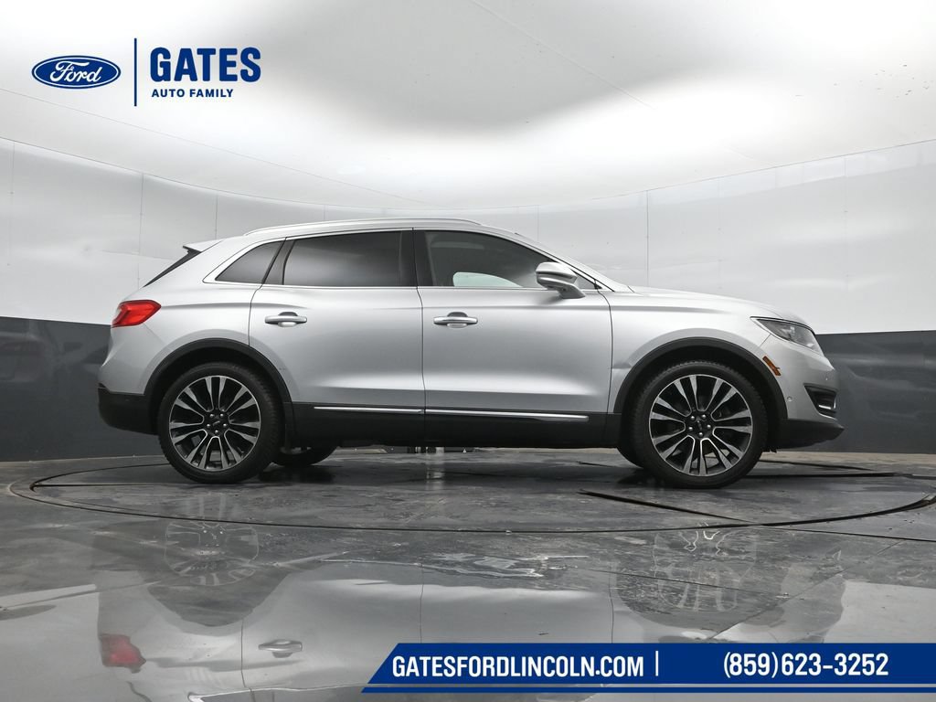 Used 2016 Lincoln MKX Reserve w/ Technology Package AWD/4WD image 39